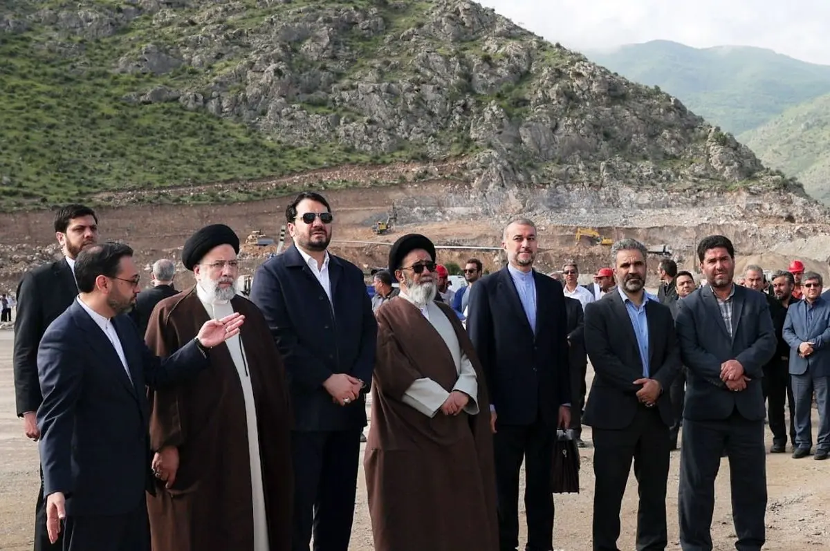 صحیفه خراسان: سقوط مروحیه رئیسی کان حادثاً ولیس عملاً إرهابیاً