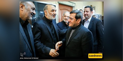 حضور واسع لرموز السیاسه والعسکر فی مراسم تأبین والده القائد العام للحرس الثوری الإیرانی + صور