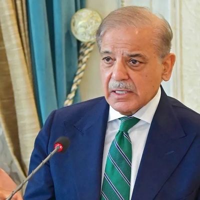 رئیس وزراء باکستان یشکر المرشد الأعلى الإیرانی وترامب فی آنٍ واحد؛ هل أُعید فتح مضیق هرمز؟
