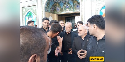 ازدحام المصوّرین یعیق خروج مسعود پزشکیان من مراسم تأبین شهداء مقرّ خاتم الأنبیاء + فیدیو