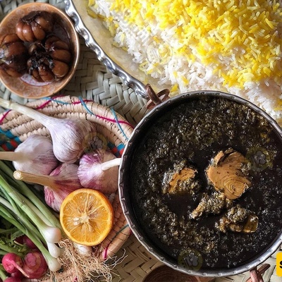 کیفیه تحضیر قلیه ماهی بالتونه المعلبه لأربعه أشخاص