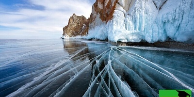 لغز انفجارات الجلید: فقاعات المیثان القاتله فی أعمق بحیره فی العالم