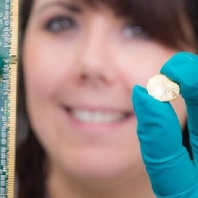 الکنوز المخفیه فی أجهزه الکمبیوتر والهواتف القدیمه مع صور