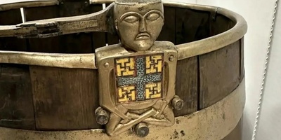 تم العثور على تمثال یشبه بوذا على دلو عمره ألف عام فی النرویج