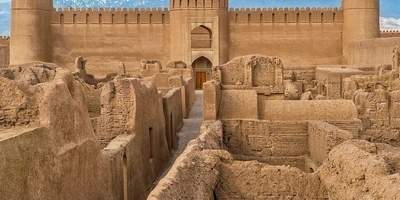 فیدیو: عِش عظمه فارس القدیمه فی قلعه راین!