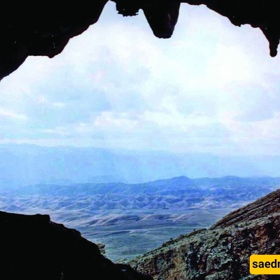 جبلیه تقود الصیاد إلى کنز مخفی: کهف إیران غنی بالجواهر