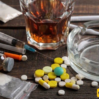 کیف یخطف الإدمان السیطره على الدماغ؟ رحله مخیفه داخل أکثر أعضاء الجسم تعقیدًا