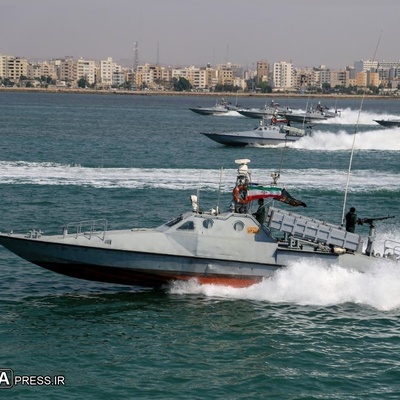 قدرات زوارق «الباتروکرافت» التابعه للحرس الثوری؛ هل تستطیع البحریه الإیرانیه إغلاق مضیق هرمز؟