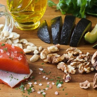 ما هو النظام الغذائی المضاد للالتهابات؟ تعریف بـ 10 أطعمه مضاده للالتهاب