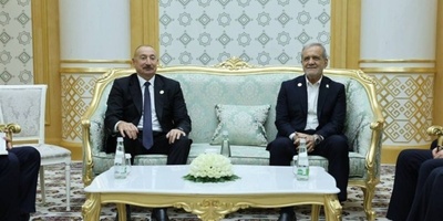 بزشکیان وعلییف یتعهدان بتعزیز العلاقات بین إیران وأذربیجان