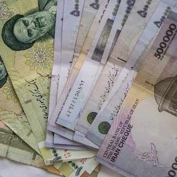 غریب لکنه حقیقی: هذا الرجل عاش 15 عامًا بدون مال — من یکون حقًا؟