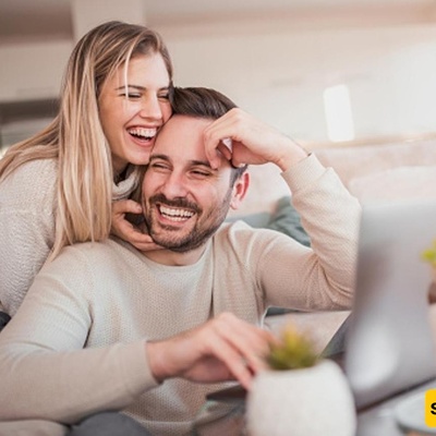 هل من الأفضل الزواج بامرأه عامله أم ربه منزل؟