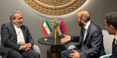 وزیر الخارجیه الإیرانی یلتقی نظیره الأرمینی