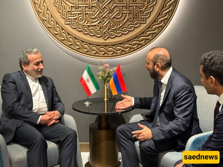 وزیر الخارجیه الإیرانی یلتقی نظیره الأرمینی