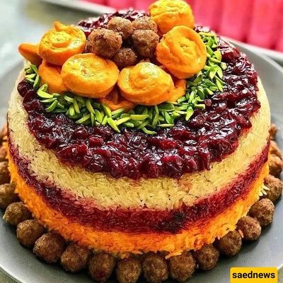 اطبخ هذا الأرز بالکرز الحامض بدل البقلاوه لضیوفک — لن تخمن أخت زوجک الوصفه! 😉