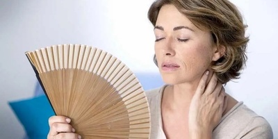 ما أسباب الهبّات الساخنه أثناء الحمل؟ علاجات منزلیه بسیطه وفعّاله