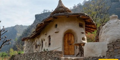 نظره على العماره الساحره لخمسه منازل طینیه فی الهند تمزج بین أسلوب العیش العصری والتصمیم التقلیدی