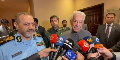 وزیر الدفاع الباکستانی: نرغب فی شراکه دائمه مع إیران من أجل السلام الإقلیمی