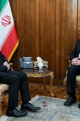 زعیم حرکه الحکمه الوطنیه العراقیه یلتقی بوزیر الخارجیه الإیرانی