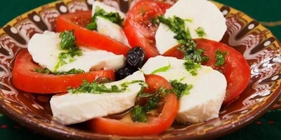 من کاشان إلى کرمانشاه: رحله الذواقه عبر أجبان إیران