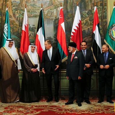 هل رفض الخلیج الفارسی بوتین؟ القصه وراء إلغاء الاجتماع المفاجئ…