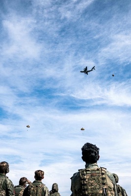 الناتو یواجه نقاشًا عاجلًا بعد عبور الطائرات الروسیه حدود إستونیا