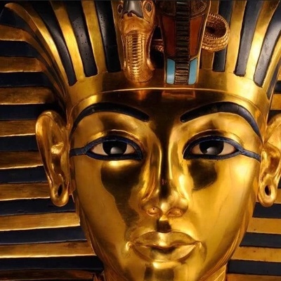 اکتشاف صادم لتابوت أخناتون القدیم بعین ذهبیه فی مصر (صوره)