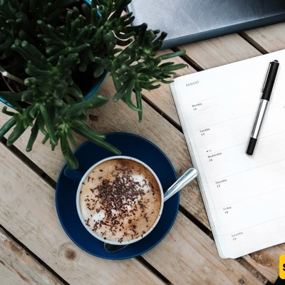 ما أنواع العناوین وما مکوّناتها؟