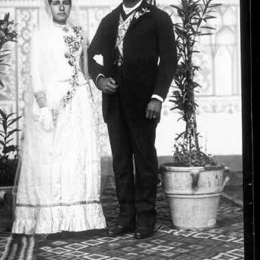 إیران القدیمه: من بهاء الزواج التقلیدی فی قریه کردیه إلى العماره الفریده لعصر القاجار فی طهران القدیمه