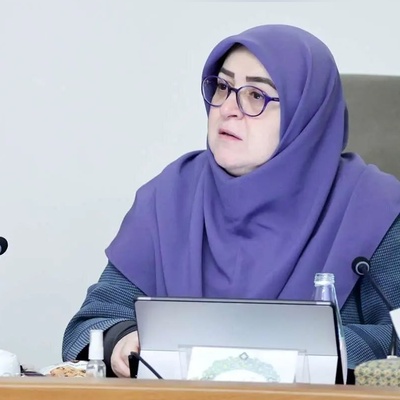 الحکومه الإیرانیه تؤکد تمسکها بالمبادئ الوطنیه فی أی قرار بشأن المفاوضات