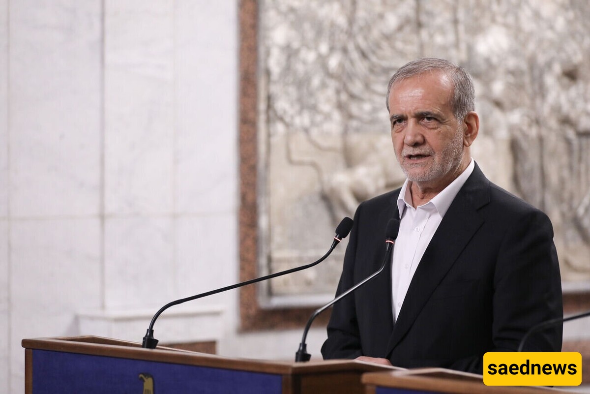 لنتصفح صفحات التاریخ: صور مثیره لمسعود بزشکیان، رئیس إیران، خلف مقعد الصف فی أول یوم من شهر مهر