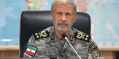 قائد الجیش یحذّر من ردّ حاسم على أی عدوان بعد هجوم أصفهان