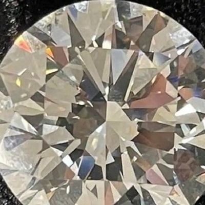 کنز ثمین اکتشفته امرأه فی منزلها