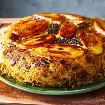 طریقه تحضیر مکرونه فی قالب باستخدام طباخ الأرز مع طبقه بطاطس مقرمشه على الطریقه الفارسیه