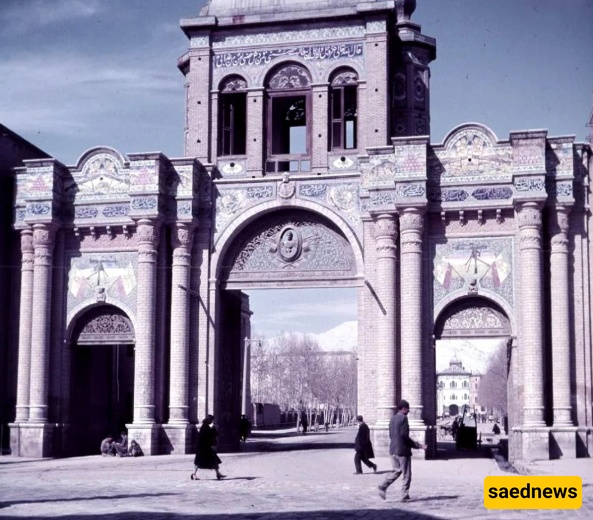 الباب الوطنی