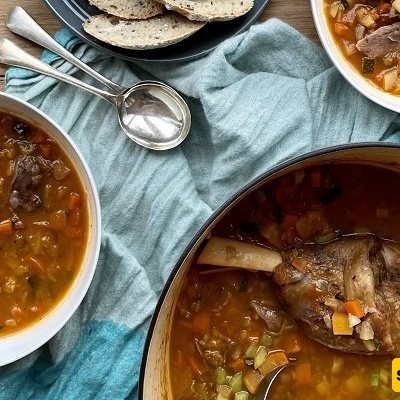 أفضل وأسهل طریقه لتحضیر شوربه اللحم فی المنزل + نصائح أساسیه للطهی