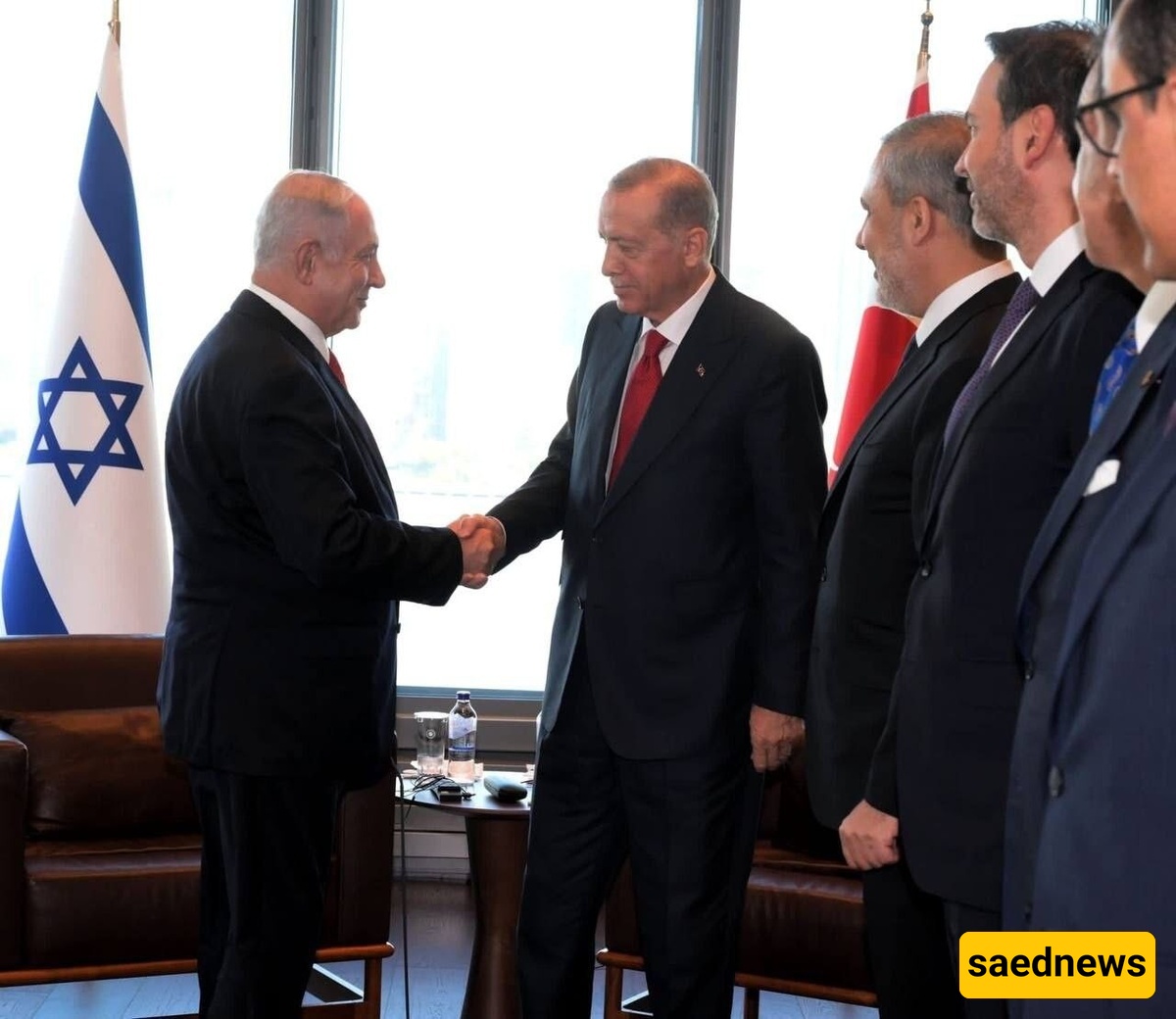 رجب طیب أردوغان، رئیس جمهوریه ترکیا، أعلن: «نحن واثقون من أن النصر فی هذه الحرب سیکون لإیران.»