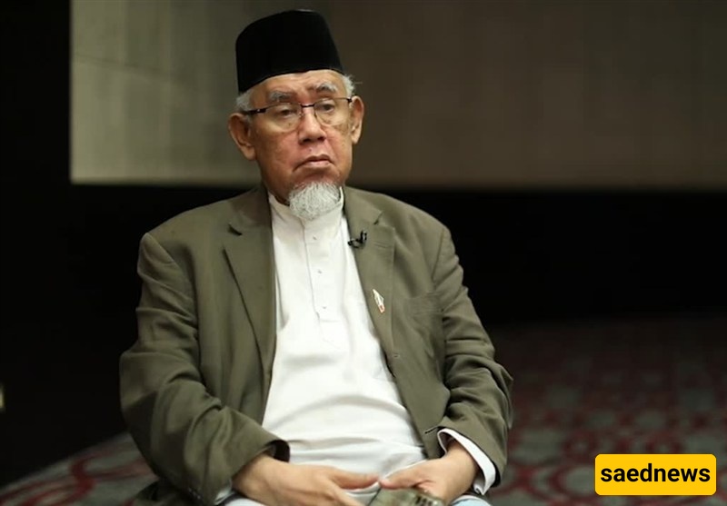 آیه الله خامنئی یُشاد به کالصوت الوحید الذی یدعو المسلمین لاستعاده القبله الحقیقیه