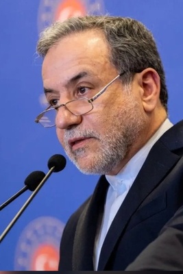 ردّ عراقجی على مراسل الشرق الأوسط بشأن حرب جدیده: احتمال الحرب قائم، لکن إیران جاهزه