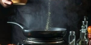 وصفه خبز مسلوق سریع ولذیذ بدون خمیره!