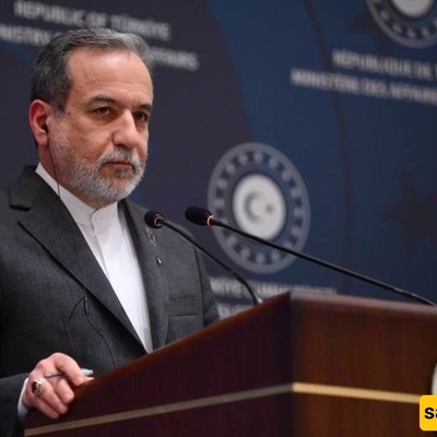 إیران تقول إن الدبلوماسیه تأتی أولاً، لکنها تحذر من رد قوی على أی هجوم