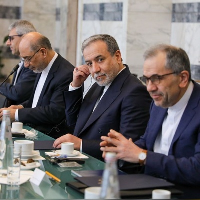 مستقبل المفاوضات بین إیران والولایات المتحده: استمرار الحوار أم انقطاع المفاوضات؟