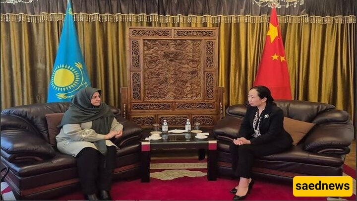 القنصل العام الایرانی تلتقی بنظیرتها الصینیه فی ألماتی