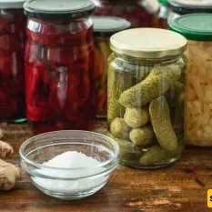 نصائح عملیه أساسیه لتخزین المخللات المنزلیه والخضروات المخلله بالمحلول الملحی