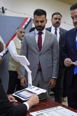 العراقیون یصوتون فی الانتخابات لتحدید مستقبلهم السیاسی