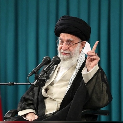 لماذا تفکر الولایات المتحده وإسرائیل فی اغتیال قائد الثوره الإیرانیه؟