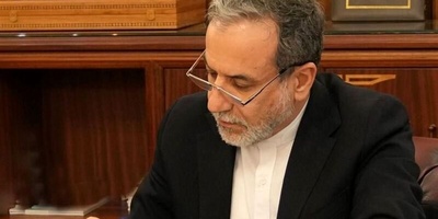 وزیر الخارجیه یهنئ لاریجانی بتعیینه امینا للمجلس الاعلى للامن القومی