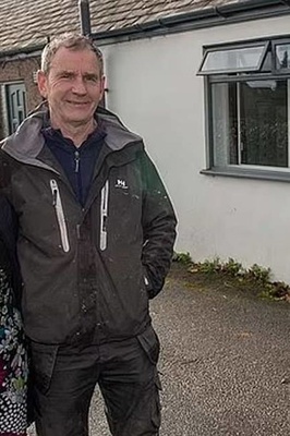 حیاه زوجین ویلزیین فی مکان غریب لا یُصدَّق + صور مذهله