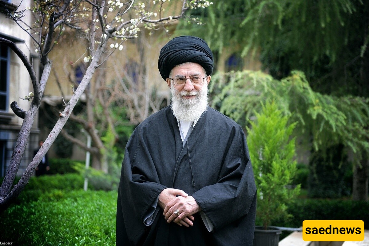 زعیم إیران یروی قصه مؤثره عن کیف ساعدته ابنته فی شفاء یده بعد محاوله اغتیاله: "لقد أعطانا الله ابنه تربطها بی علاقه عمیقه..."