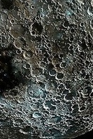 أحدث صوره للقمر: رؤیه غیر مسبوقه لسطحه المخفی وأسراره